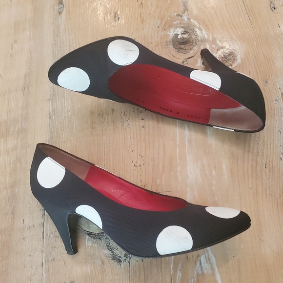 Bruno Magli - Picture 2 of 5